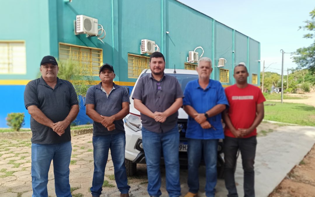 Deputado Juca do Guaraná destina caminhonete para Santa Terezinha
